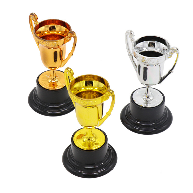 Neue 3-teilige Mini-Trophäen a – Party Games Competition Bewertung und Preis